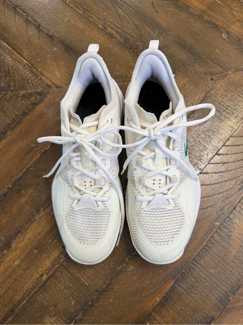 Lacoste White Athletic Sneakers with Green Crocodile Emblem